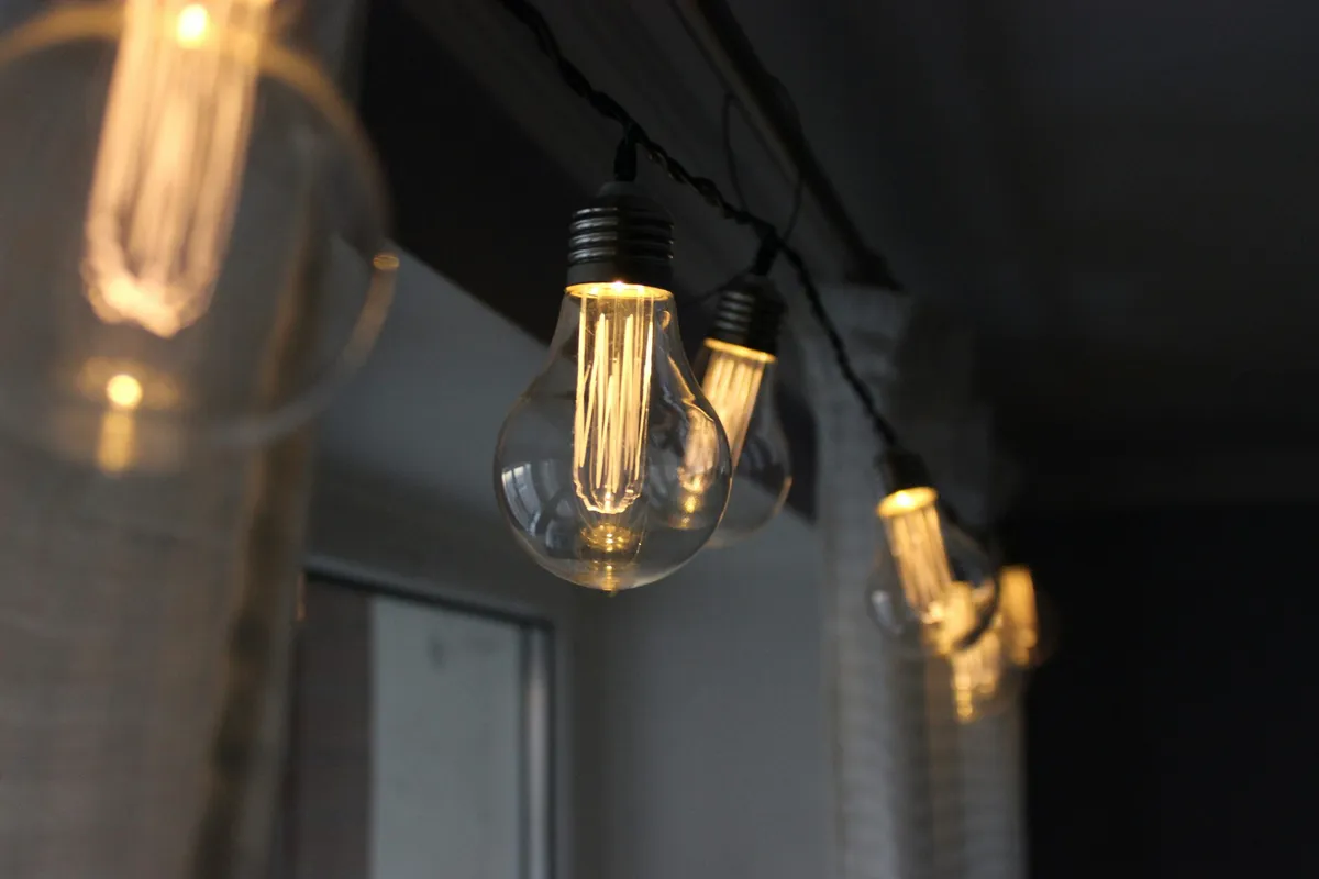 10 Effortless Smart Home Gadgets Anyone Can Install in Minutes - author article