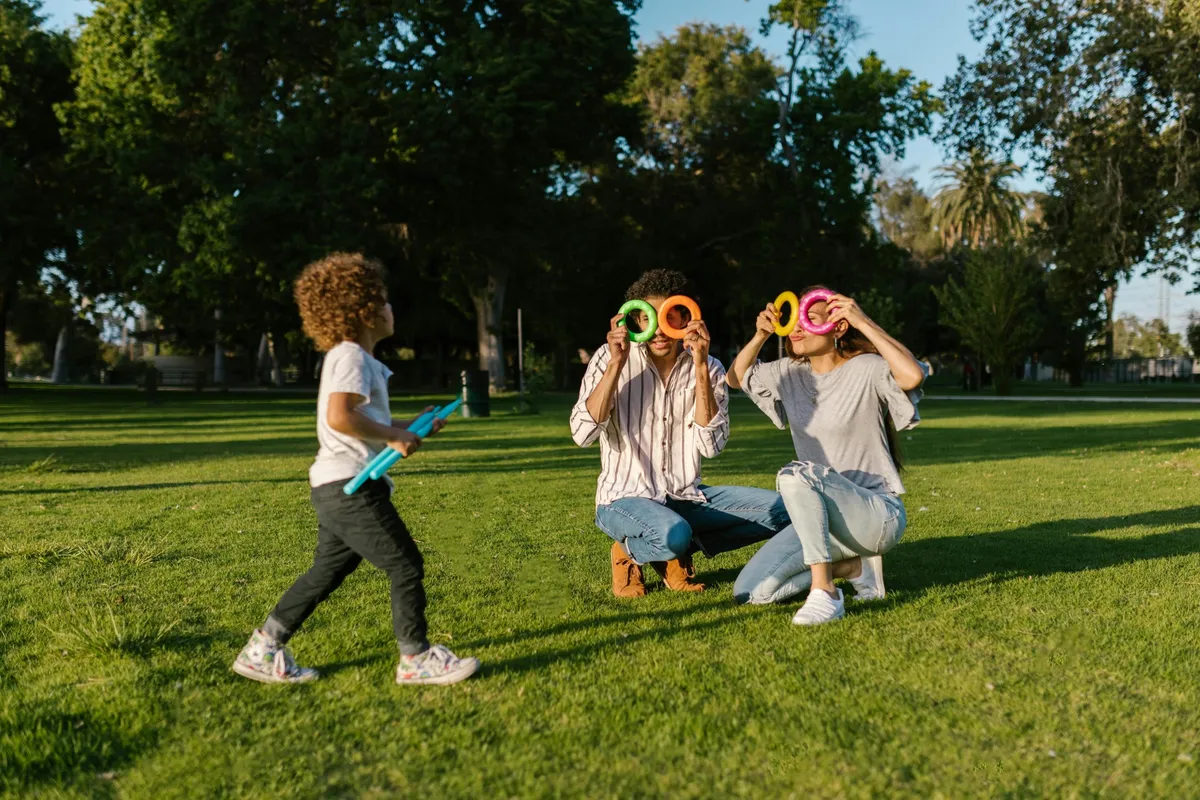15 Exciting Outdoor Lawn Games That Bring Families Together - big featured
