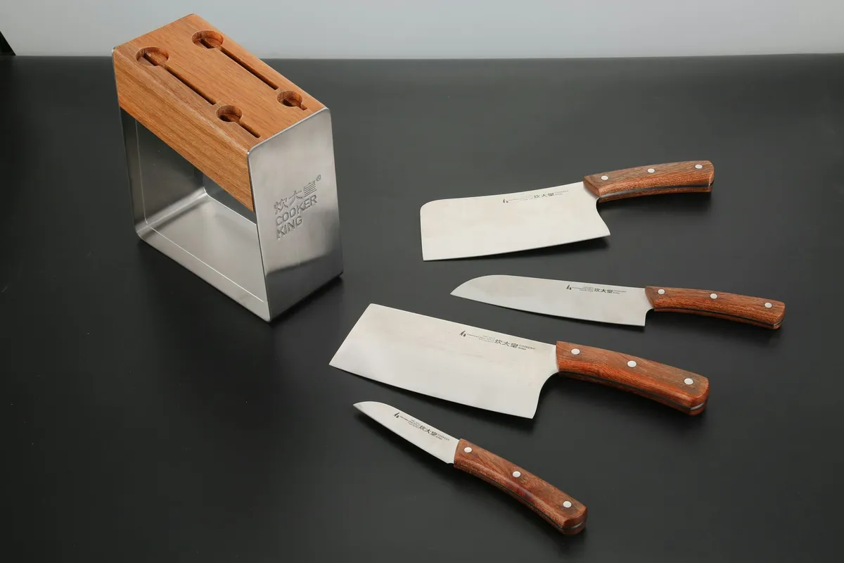 Essential Knife Sets for Home Chefs: Choosing the Best at Any Budget - feature 1